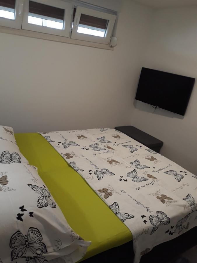 Apartment Pia Szybenik Zewnętrze zdjęcie